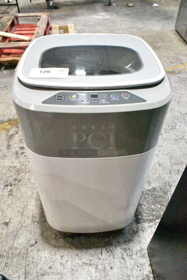 BRAND NEW SCRATCH AND DENT! RCA RPW116 1.0 Cu. ft. Top Load Compact Washing Machine, RPW116, Gray 115 Volts, 1 Phase. Tested and Working! - Image 2 of 7