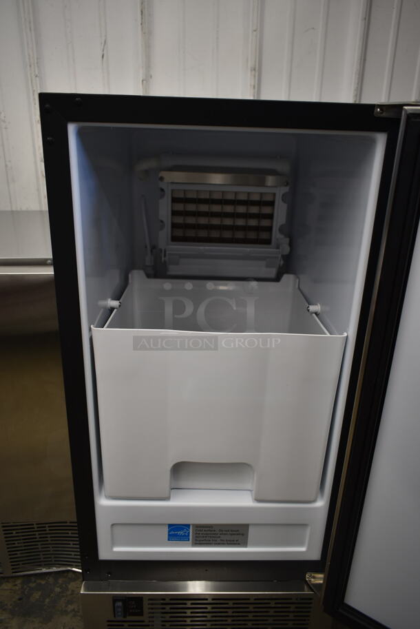 BRAND NEW SCRATCH AND DENT! Whynter UIM-502SS Stainless Steel Commercial Built-in / Freestanding Maker-50lb Capacity Clear Cube Ice Maker. 115 Volts, 1 Phase. Tested and Working! - Image 2 of 4