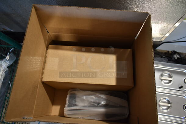 BRAND NEW SCRATCH AND DENT! 2023 Blendtec CQB2 Metal Commercial Countertop Drink Blender w/ Poly Dome Cover. 120 Volts, 1 Phase. Tested and Working! - Image 8 of 11