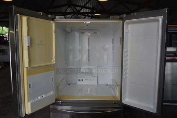 Kenmore Elite 795.71053.011 Stainless Steel Commercial French Door Style Cooler Freezer Combo w/ Water and Ice Dispenser. 115 Volts, 1 Phase. Tested and Powers On But Does Not Get Cold - Image 6 of 8