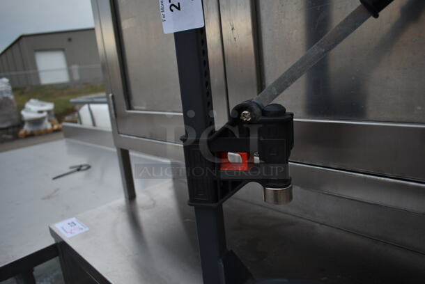 Metal Countertop Bottle Capper. - Image 3 of 4