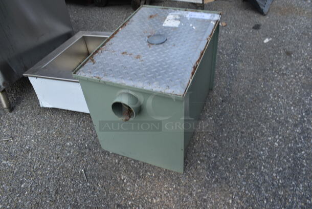 Mifab MI-G-4 Metal Commercial Grease Trap. - Image 3 of 6