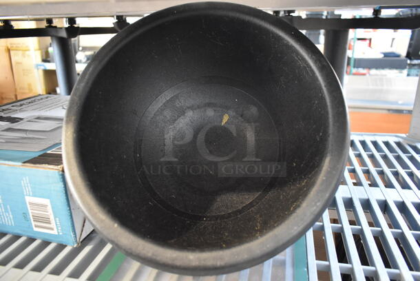 ALL ONE MONEY! Lot of Black Poly Bowls and Plastic Sign Cover - Image 5 of 6