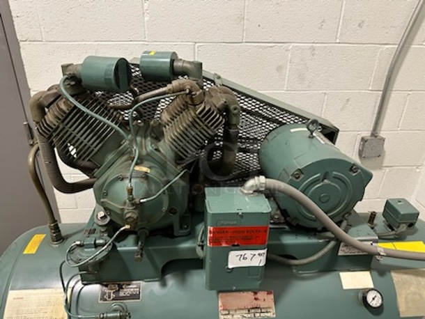 Champion HR7-12 Metal Commercial Floor Style 7.5 HP 120gal Horizontal Tank Simplex Air Compressor. BUYER MUST REMOVE. - Image 3 of 9