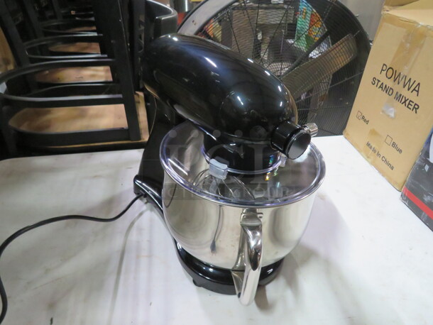 One Cook Lee 8.5 Quart Stand Mixer With Bowl, Guard, Hook, Paddle, And Whip. #SM-1522NM - Image 6 of 6