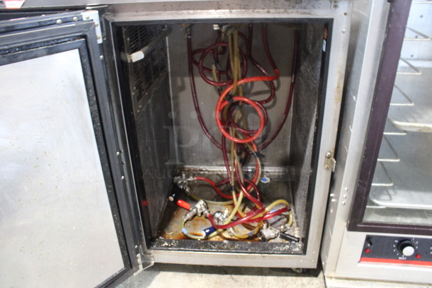 Perlick Model DDS36 Stainless Steel Commercial Direct Draw Kegerator w/ 4 Head Beer Tower and 4 Couplers on Commercial Casters. 115 Volts, 1 Phase. 36x25x52. Tested and Working! - Image 5 of 7