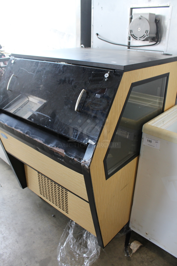 Federal Metal Commercial Deli Display Case Merchandiser on Commercial Casters. Tested and Working! - Image 2 of 4