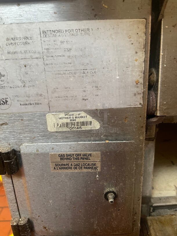 Working! Bakers Pride GP-62 Countertop Pizza Oven - Double Deck, Clean Stones Commercial Natural Gas NSF Tested and Working! - Image 7 of 9