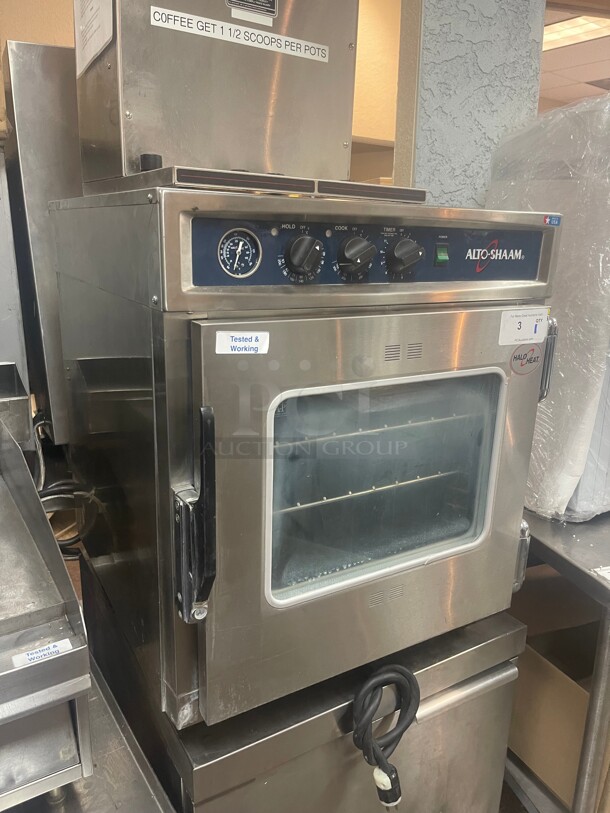 Working! Alto Shaam Cook and Hold Commercial Oven 220 Volt 1 Phase NSF Tested and Working! - Image 1 of 9