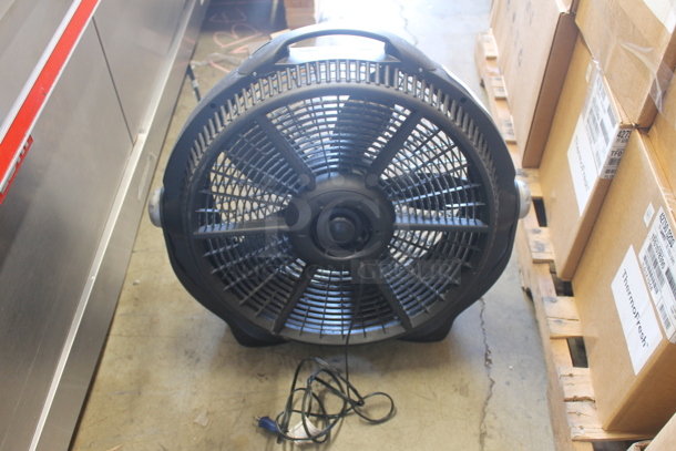 Wind Machine Fan. 115 Volt, 1 Phase. Tested and Working! - Image 3 of 4