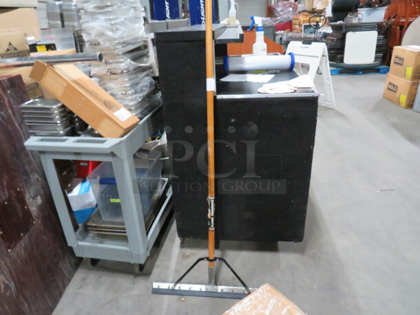 One Floor Squeegee. - Image 2 of 2