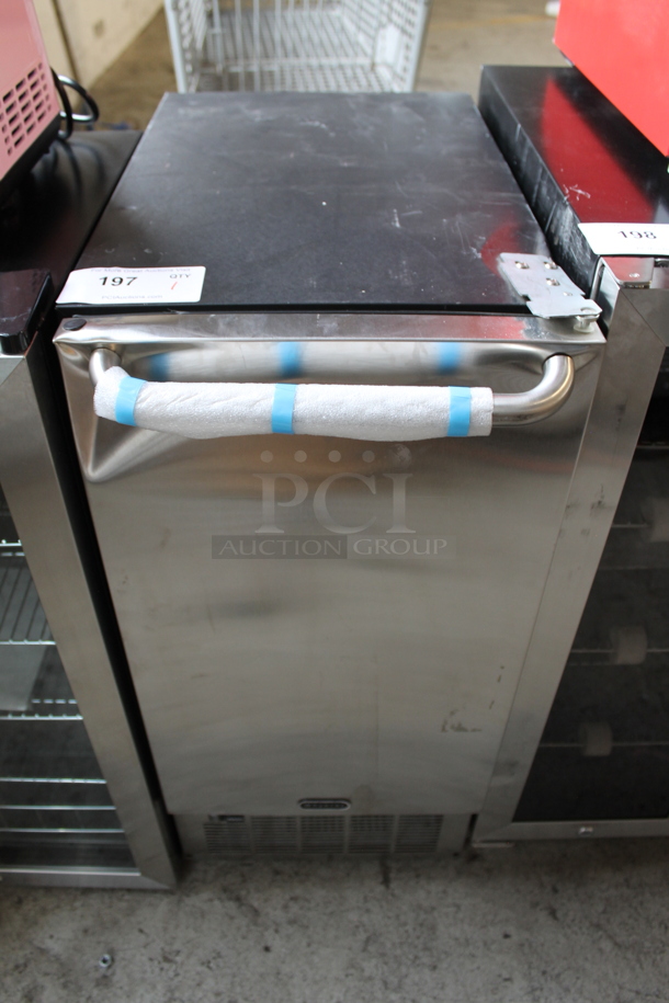 BRAND NEW SCRATCH AND DENT! Whynter UIM-501SS Stainless Steel Built-In Clear 50lb 15" Ice Maker. 115 Volts, 1 Phase. Tested and Working!
 - Image 1 of 5