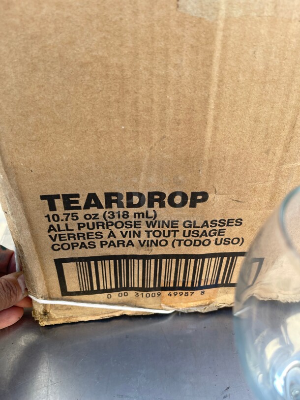 New! Libbey 3957 Teardrop 10.75 oz. All Purpose Wine Glass - Image 3 of 4