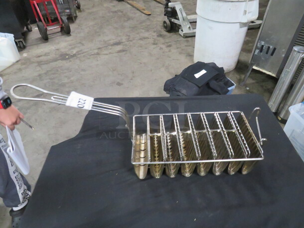 One Taco Deep Fry Basket. - Image 1 of 1