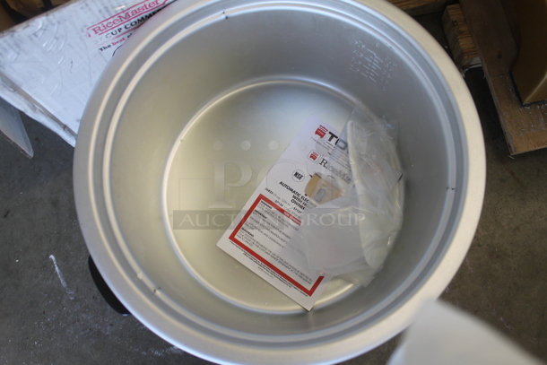 LIKE NEW! Ricemaster Town 57138 74 Cup (37 Cup Raw) Electric Rice Cooker / Warmer. 230 Volts, 1 Phase. Unit Has Only Been Used a Few Times! Tested and Working! - Image 5 of 7
