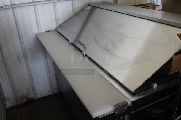 BRAND NEW SCRATCH AND DENT! 2023 Avantco 178SSPT60MHC Stainless Steel Commercial Sandwich Salad Prep Table Bain Marie Mega Top on Commercial Casters. 115 Volts, 1 Phase. Tested and Working! - Image 3 of 8