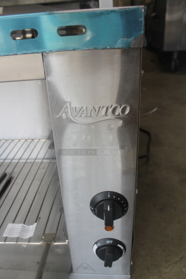 BRAND NEW SCRATCH AND DENT! Avantco 177CHSME32M Stainless Steel Commercial Electric Powered Cheese Melter. 208/240 Volts, 1 Phase. Tested and Working! - Image 4 of 6