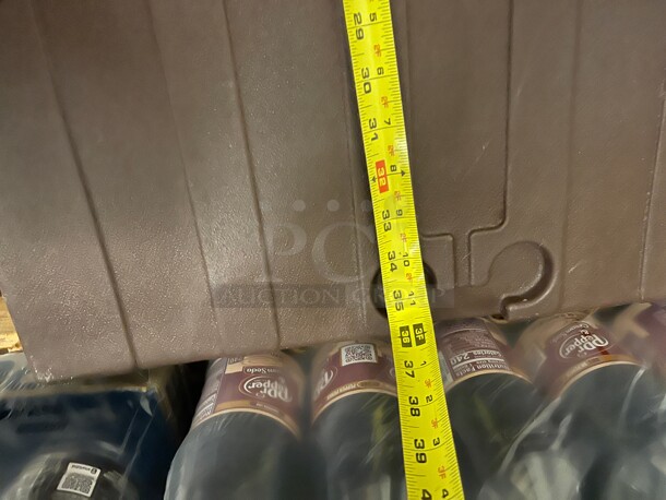 Cambro  36 in X 21 in X 12 in Stationary Dunnage Rack w/ 3000 lb Capacity, Polymer NSF Great For Food Storage  - Image 3 of 4