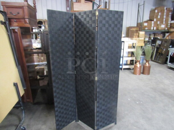 One 3 Panel Hinged Divider. - Image 1 of 1