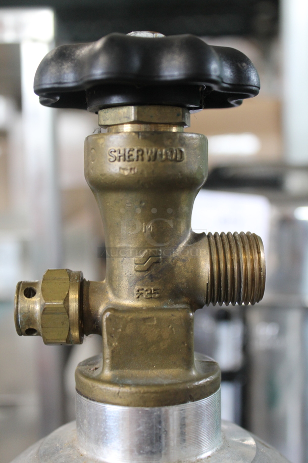 Metal Carbon Dioxide Tank. - Image 3 of 12