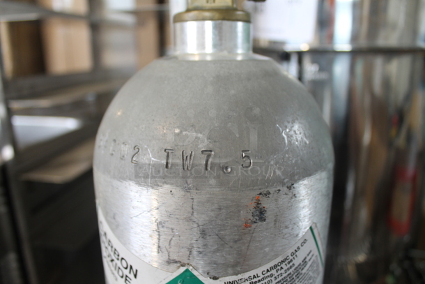 Metal Carbon Dioxide Tank. - Image 11 of 12