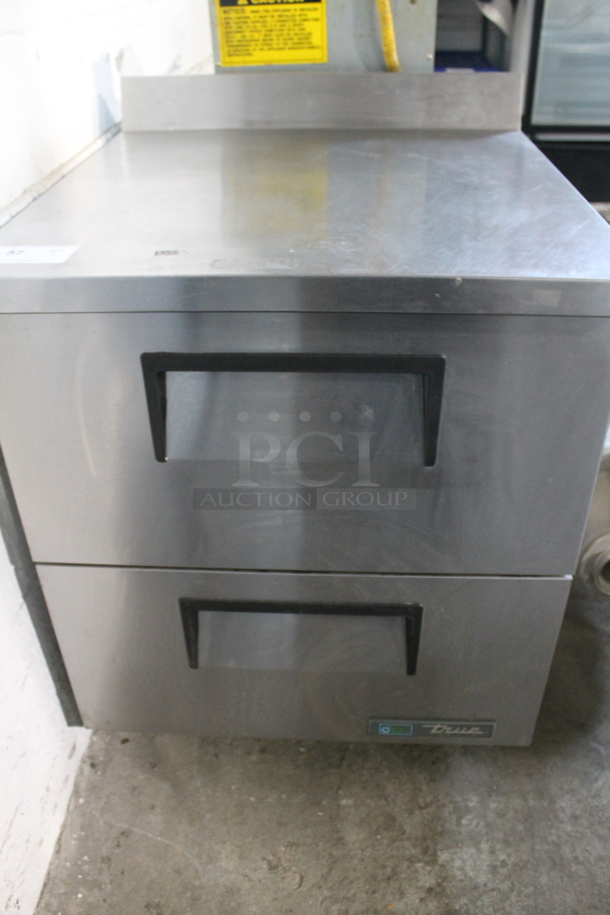 2020 True TWT-27D-2-HC Stainless Steel Commercial 2 Drawer Work Top Cooler on Commercial Casters. 115 Volts, 1 Phase. Tested and Working! - Image 4 of 8