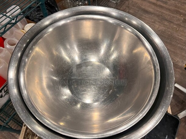 Stainless Steel Nested Mixing Bowls
19"/16" Brand New  - Image 2 of 2