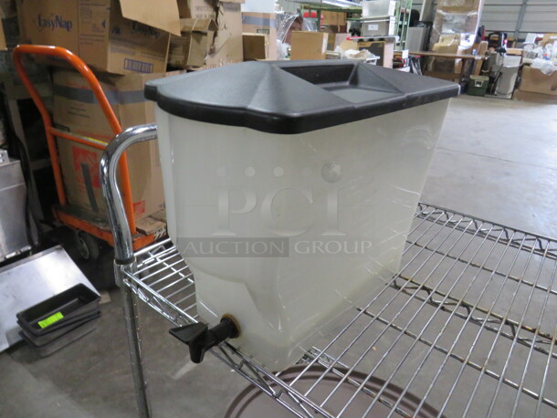 One 3 Gallon Beverage Dispenser With Lid And Spigot. - Image 2 of 2