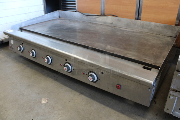 Vulcan Stainless Steel Commercial Countertop Propane Gas Powered Flat Top Griddle w/ Thermostatic Controls. 60x33x16