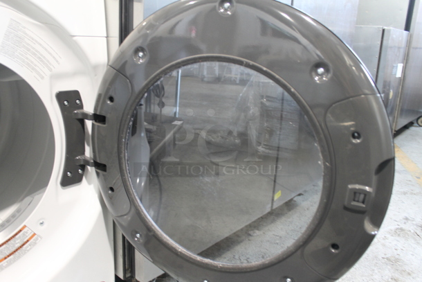 BRAND NEW SCRATCH AND DENT! Whirlpool WGD5605MW0 Metal Natural Gas Powered Front Load Dryer. 20,000 BTU. - Image 8 of 11