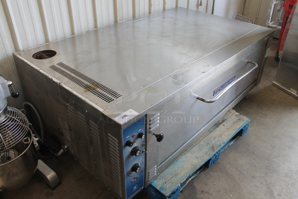 Bakers Pride ER-12-5736 Stainless Steel Commercial Electric Powered Single Deck Pizza Oven w/ Thermostatic Controls. 208 Volts, 3 Phase.  - Image 2 of 8
