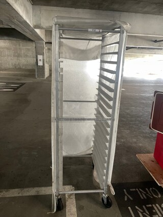 Clean! Regency 20 Pan End Load Stainless Steel Bun / Sheet Pan Rack With Cover NSF 