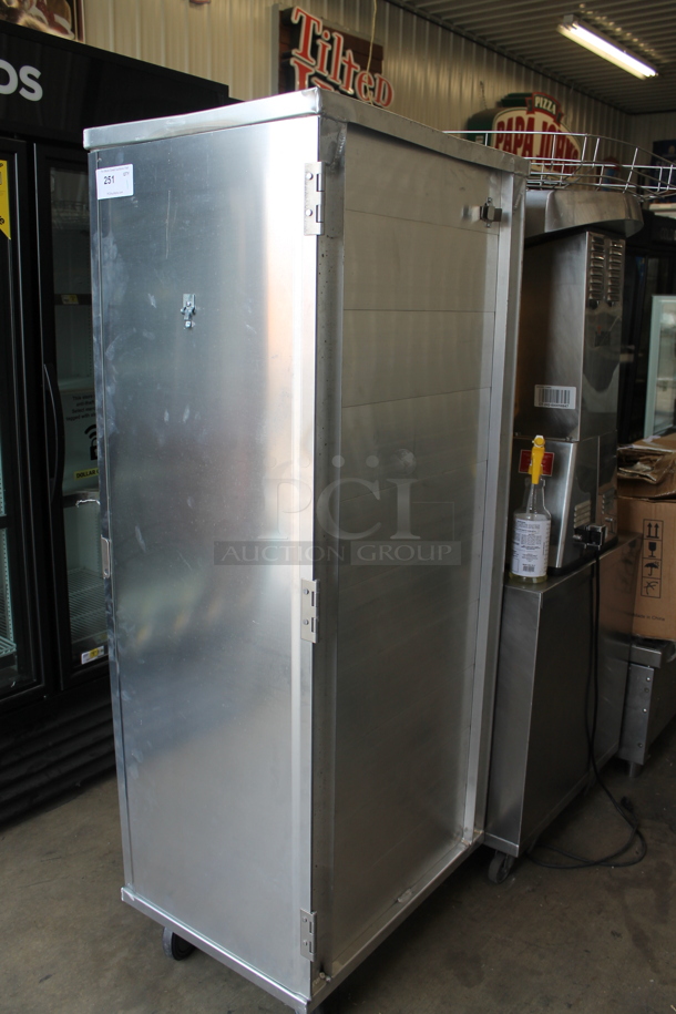 BRAND NEW SCRATCH AND DENT! 962EPC40 Metal Commercial 40 Pan End Load Enclosed Bun / Sheet Pan Transport Rack on Commercial Casters. Missing 1 Caster. - Image 2 of 4