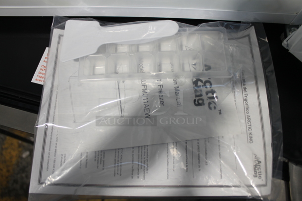 BRAND NEW SCRATCH AND DENT! Arctic King AUFM011AEW Mini Upright Freezer. 115 Volts, 1 Phase. Tested and Working! - Image 5 of 8