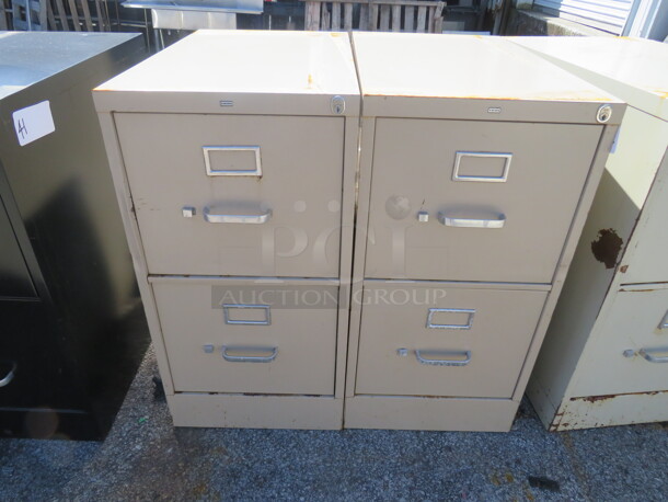 One Hon 2 Drawer Metal File Cabinet. 15X25X29