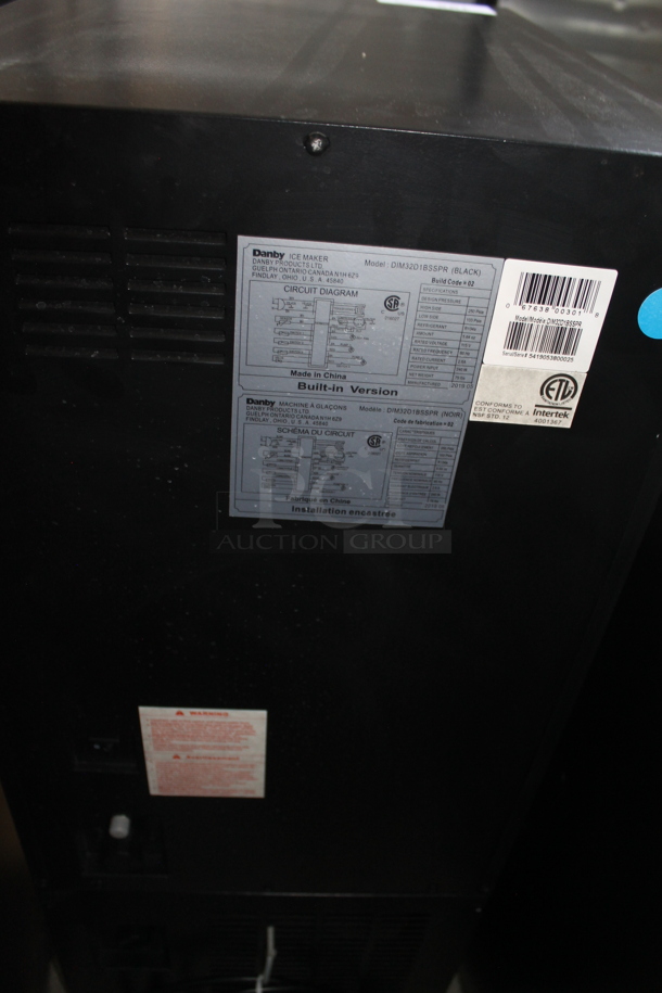 BRAND NEW SCRATCH AND DENT! Danby DIM32D1BSSPR Stainless Steel Commercial 32 Pound Slim Undercounter Self Contained Ice Machine. 115 Volts, 1 Phase. Tested and Working! - Image 9 of 11