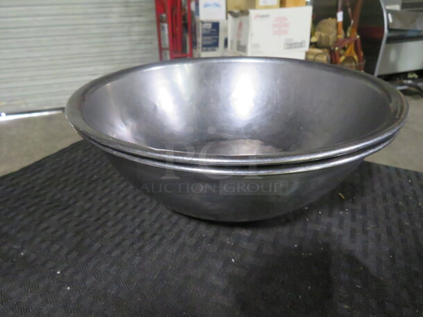 9.5 Inch Stainless Steel Bowl. 2XBID - Image 1 of 1
