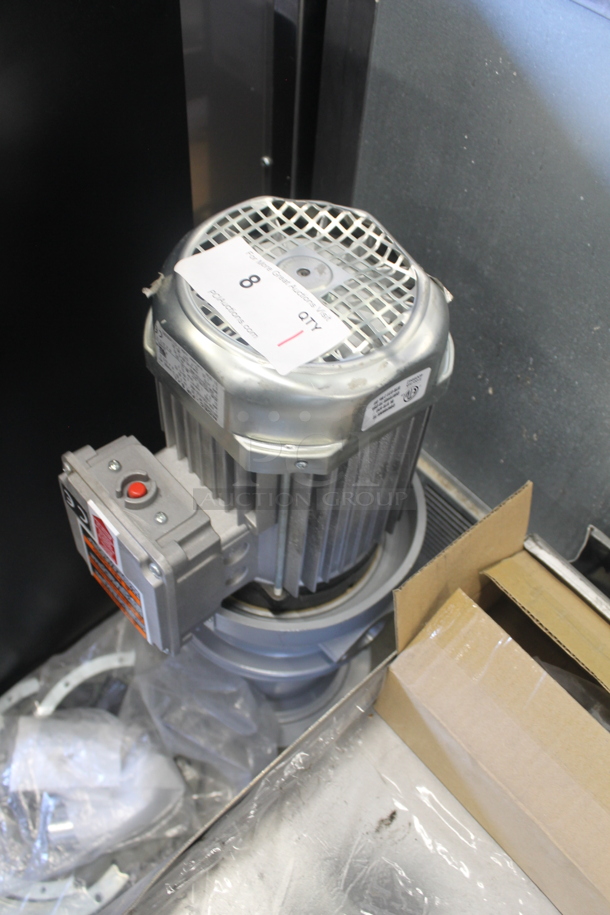 BRAND NEW SCRATCH AND DENT! 2022 Hobart FD4/125-2 Commercial Stainless Steel Dual Rotation Food Waste Disposer. 208-230V, 3 Phase.   - Image 5 of 7