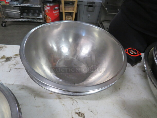 13 Inch Stainless Steel Mixing Bowls. 2XBID