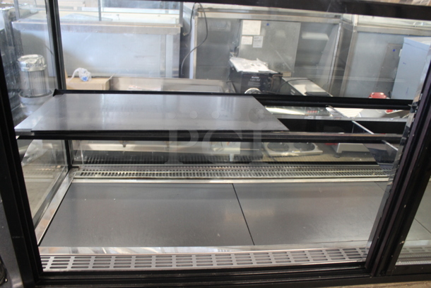 Yukon YRDC-FG-72 Commercial Stainless Steel Flat Glass Refrigerated Display Case. 115V. Tested and Does Not Power On - Image 8 of 9