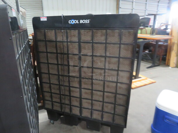 One Cool Boss Portable Mist Blower On Casters. Model# CB-30L. 115 Volt. 43X27X60 - Image 4 of 4