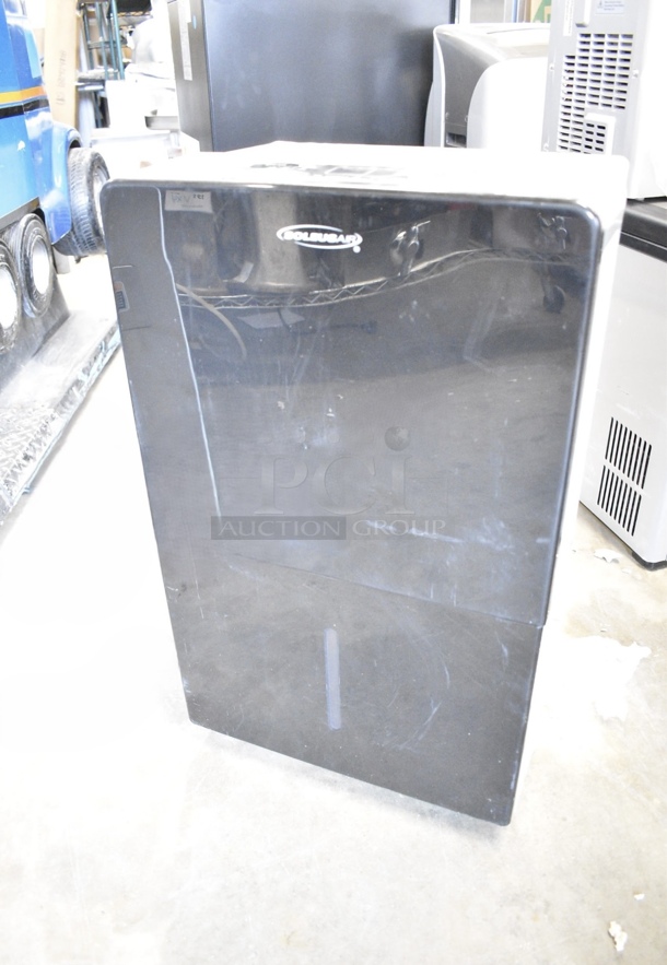 BRAND NEW SCRATCH AND DENT! SoleusAir HMT-D70EIP-A 70 Pint Dehumidifier with Pump. 115 Volts, 1 Phase. Tested and Working! - Image 2 of 5