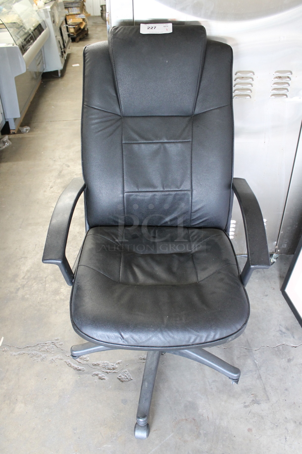 Black Office Chair on Casters. See Pictures For Broken Casters. - Image 1 of 4
