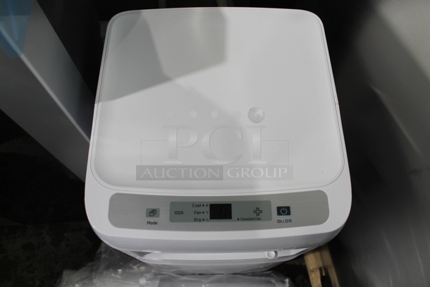 BRAND NEW SCRATCH AND DENT! Midea MAP08R1CWT 8,000 BTU Portable Air Conditioner. 115 Volts, 1 Phase. Tested and Working! - Image 2 of 4