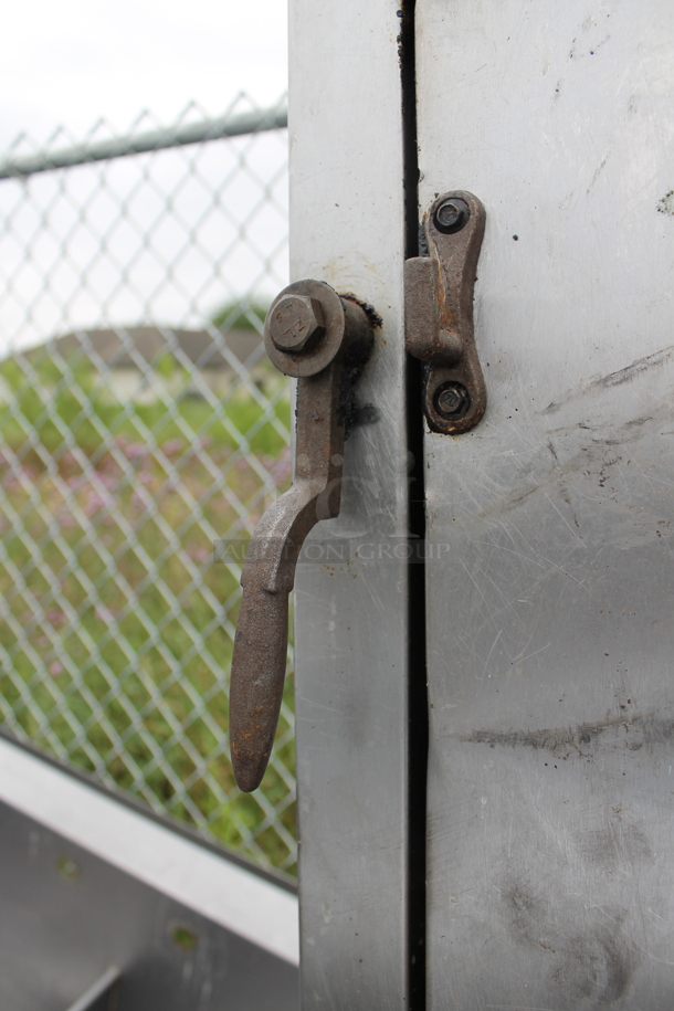 Stainless Steel Commercial Natural Gas Powered Vertical Upright Chinese Smoker. - Image 9 of 11