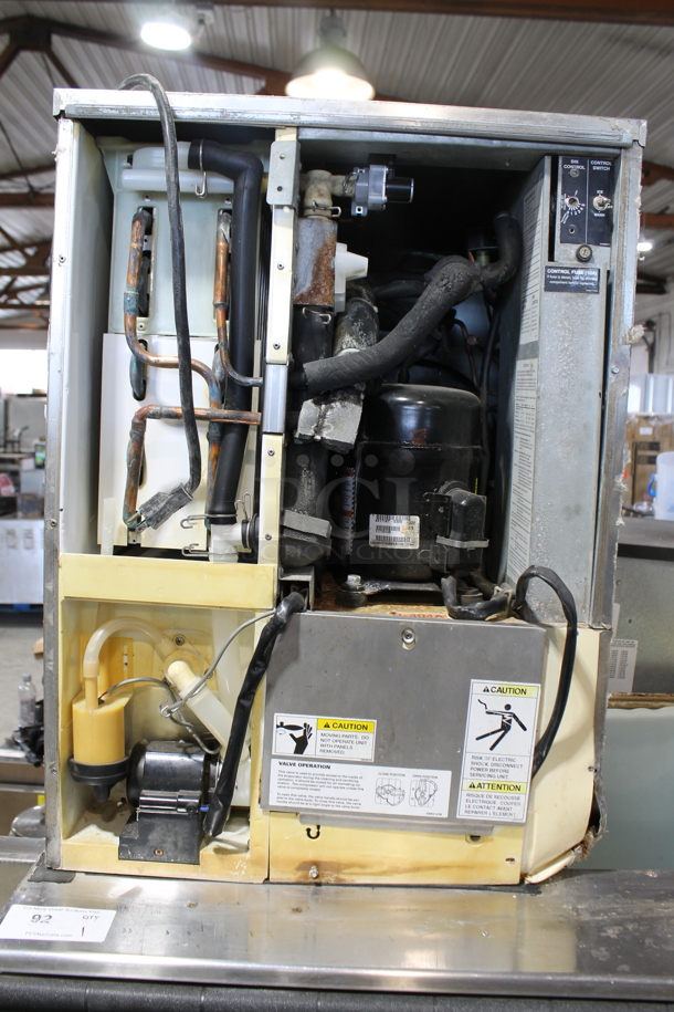 Hoshizaki KM-501MAH Stainless Steel Commercial Ice Head on Commercial Ice Bin. 115-120 Volts, 1 Phase. - Image 3 of 7