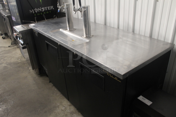 2013 True TDD-3 Stainless Steel Commercial Direct Draw Kegerator w/ 2 Double Head Bar Towers. 115 Volts, 1 Phase. Tested and Working! - Image 3 of 6