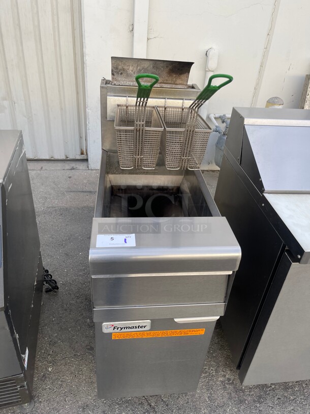 Late Model! Frymaster MJ150 Natural Gas Floor Commercial Fryer 40-50 lb. - 122,000 BTU NSF Tested and Working! 16x32x50 - Image 5 of 9