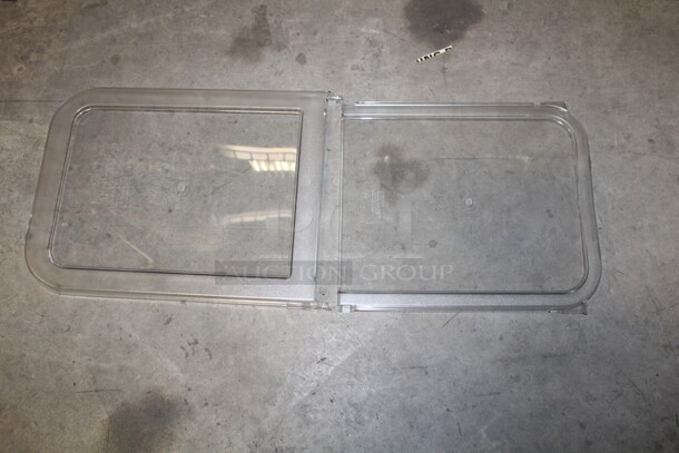 NEW IN BOX! 1 Cambro 60432 Front Lid And 1 Cambro 60433 Lid.  - Image 1 of 3