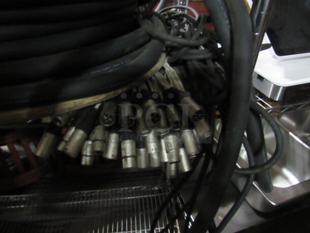 One Rapco Horizon Box With Roll Cable And Cords. - Image 2 of 3